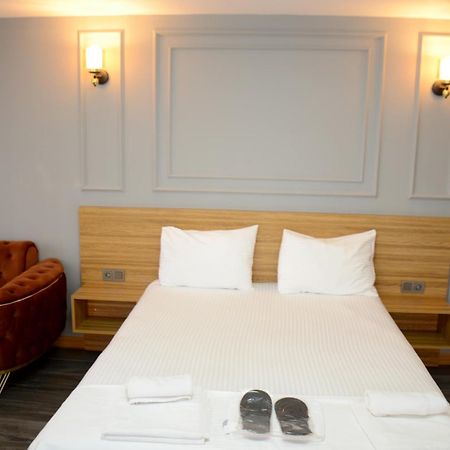 Waves Hotel Istanbul Exterior foto